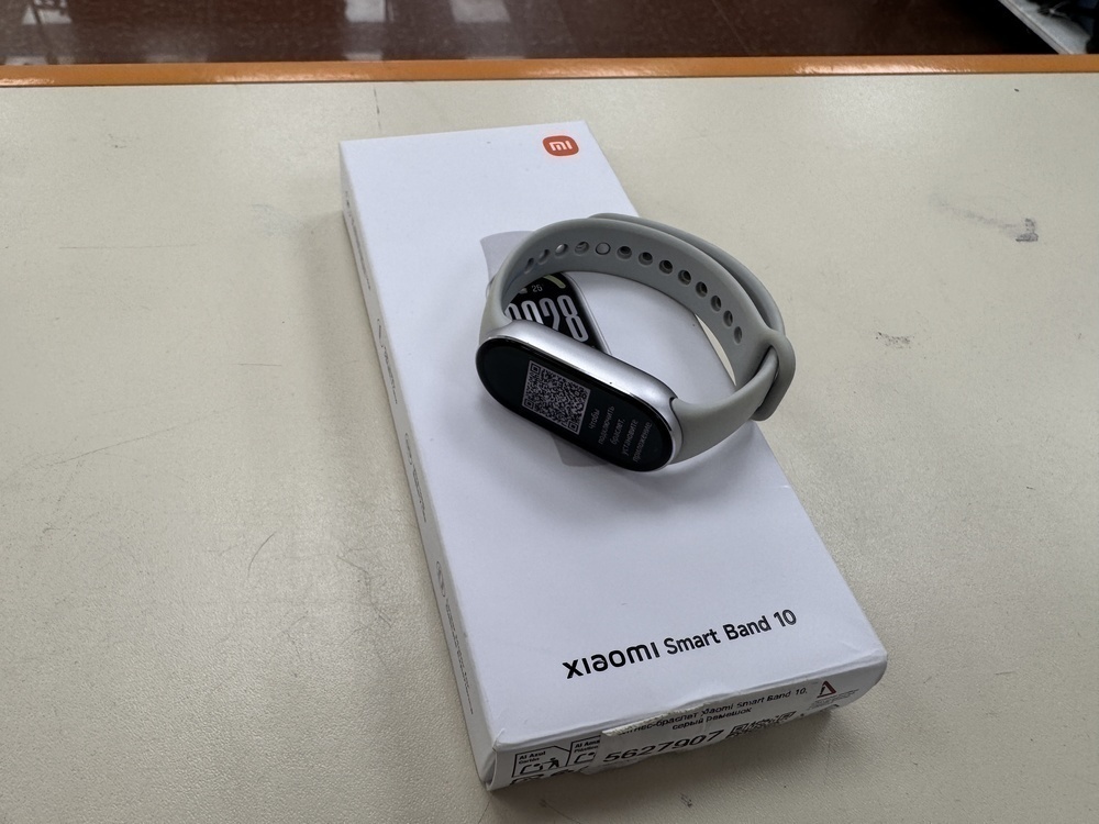 Фитнес-браслет Xiaomi Smart Band 10