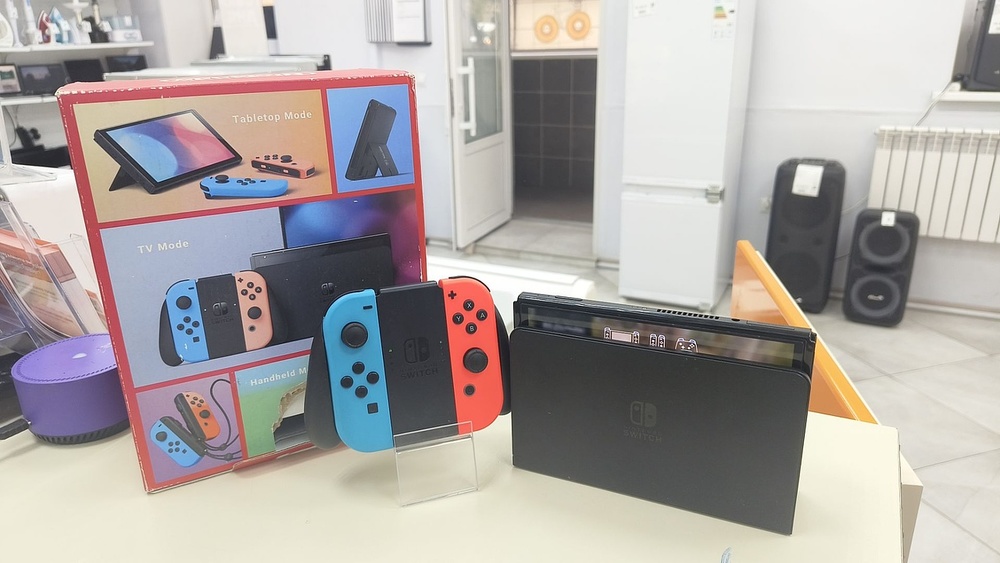 Игровая приставка Nintendo Switch Oled