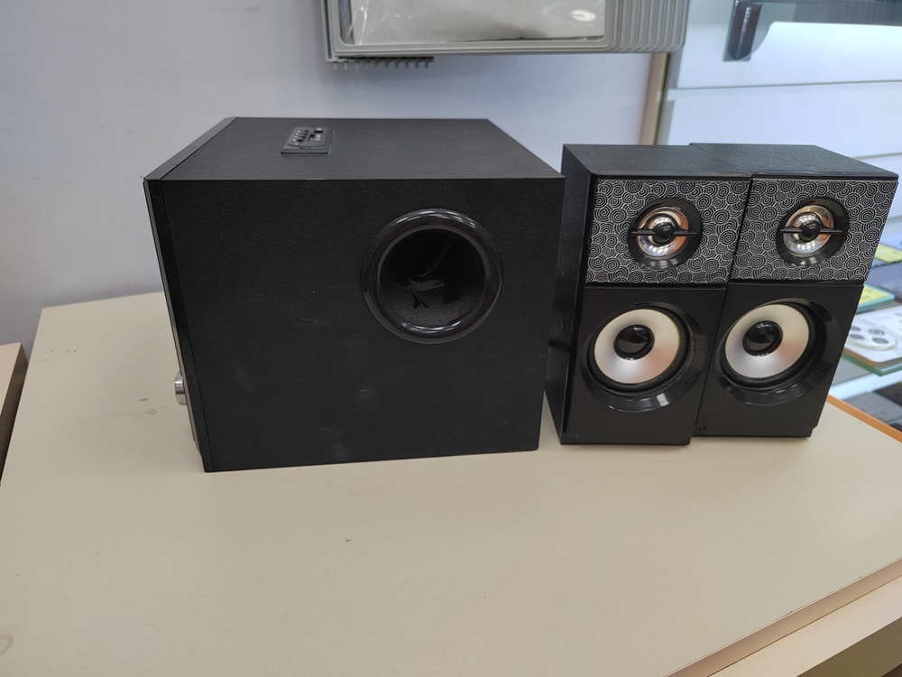 Музыкальный центр Crown CMBS-161