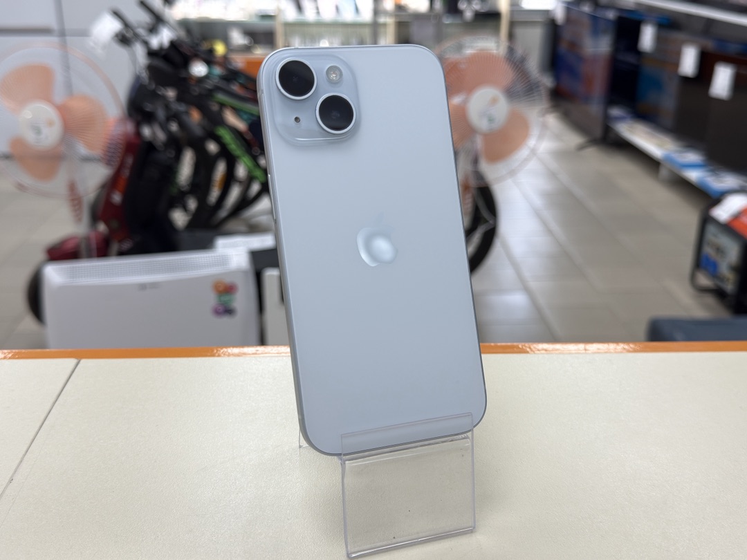 Смартфон Apple Iphone 15 128Gb