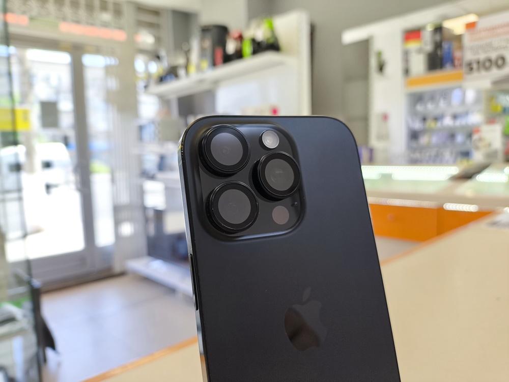 Смартфон Apple Iphone 16 Pro 128Gb