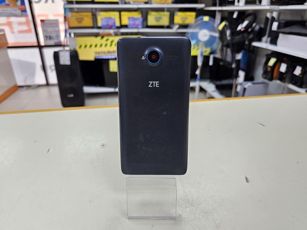 Смартфон ZTE L370