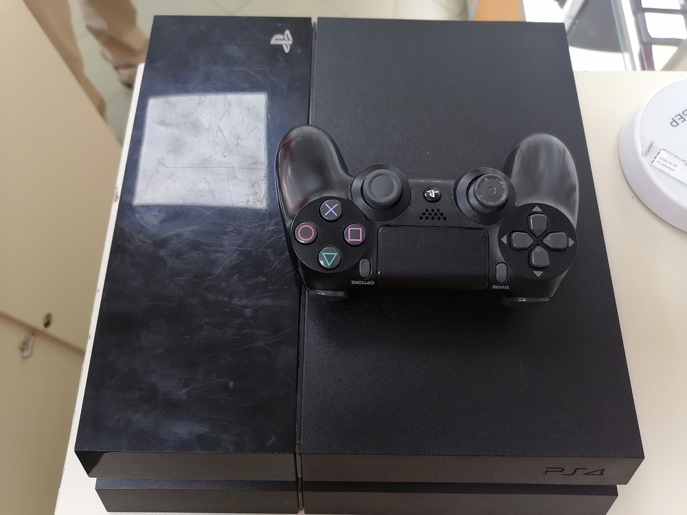 Игровая приставка PlayStation 4 FAT 500GB Игровая приставка PlayStation 4 FAT 500GB