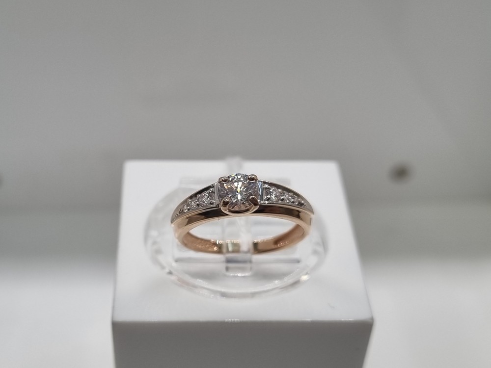 КОЛКМИ585 КОЛЬЦО С КАМНЯМИ (Au 585)