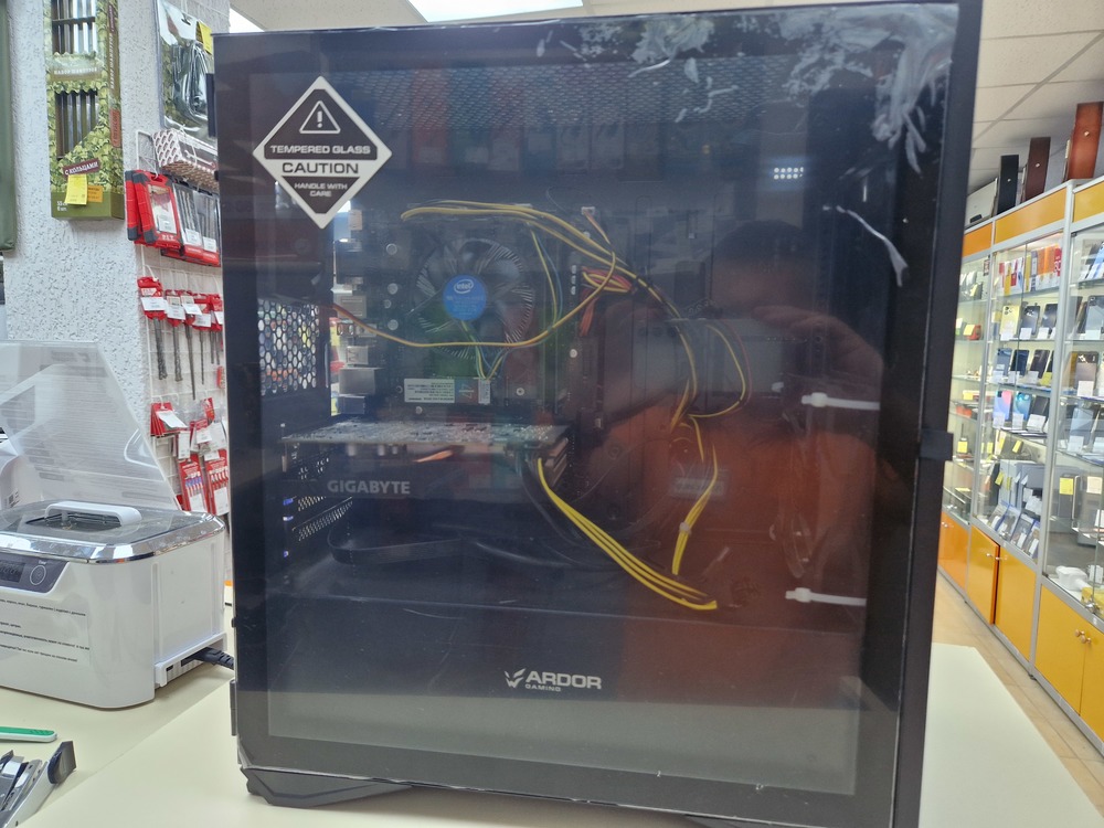 Системный блок Ginzzu; Core i3-10100F, GeForce GTX 1660 Super, 16 Гб, 256 Гб, Нет
