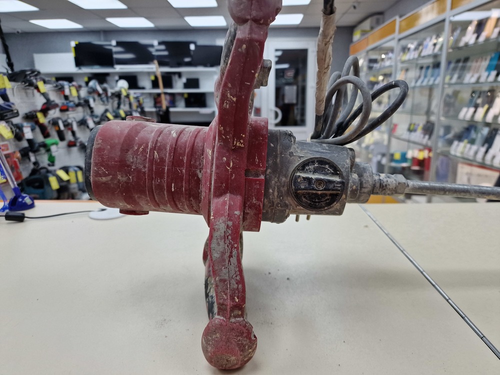 Дрель-миксер Зубр МР-1050-1