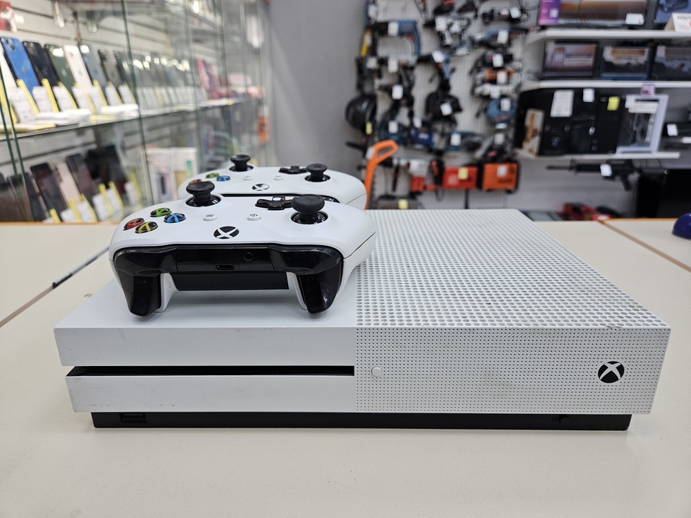 Игровая приставка Xbox One S 1TB