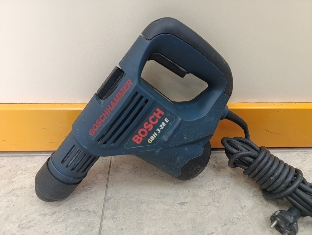 Перфоратор Bosch GBH3-28E