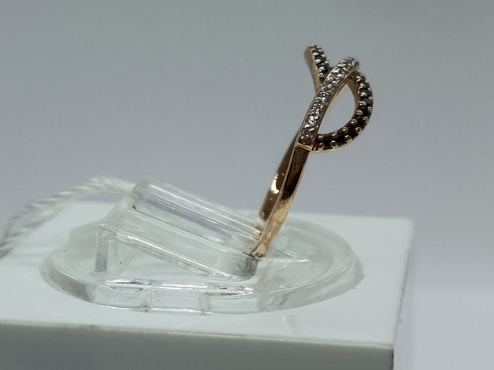 КОЛЬЦО С КАМНЯМИ (Au 585)