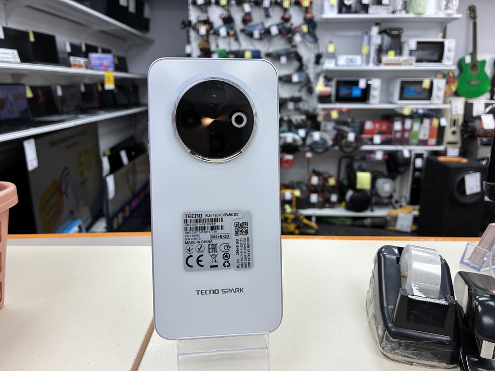 Смартфон Tecno SPARK 30C 8/256