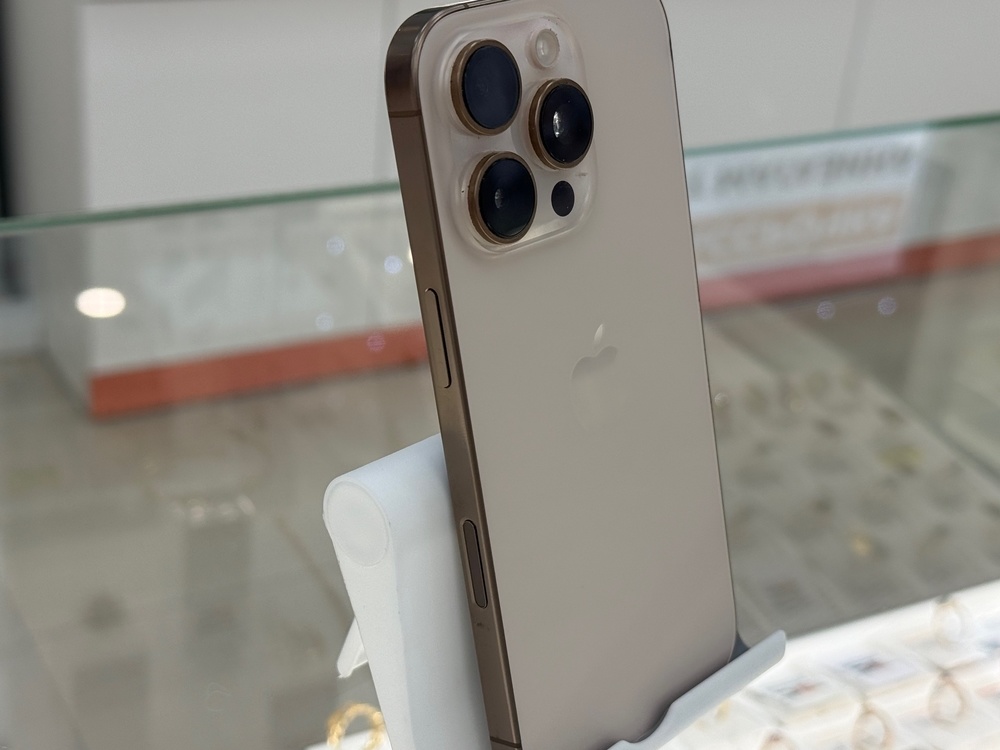 Смартфон Apple Iphone 16 Pro 128Gb