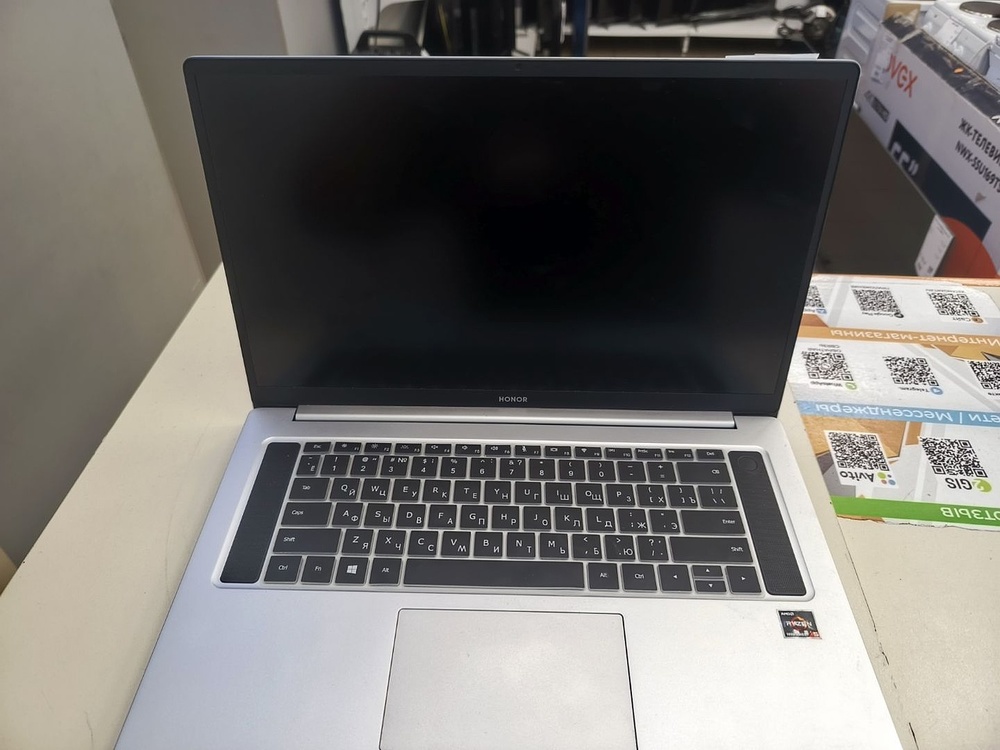 Ноутбук Honor HYM-W56; Ryzen 5 5600H, Radeon Graphics, 16 Гб, 512 GB, Нет