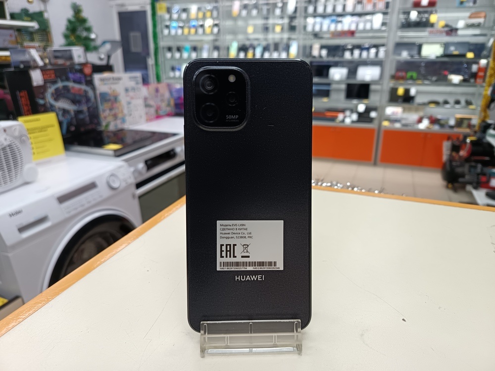 Смартфон Huawei Nova Y61 6/64