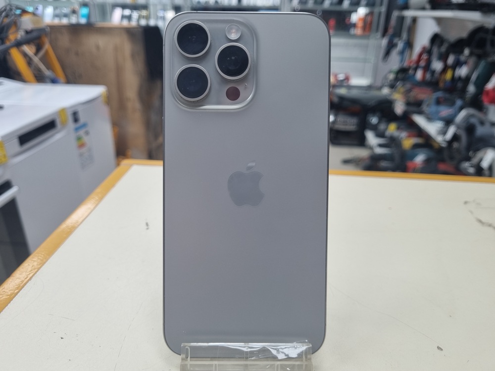 Смартфон Apple iPhone 15 Pro Max 256Gb