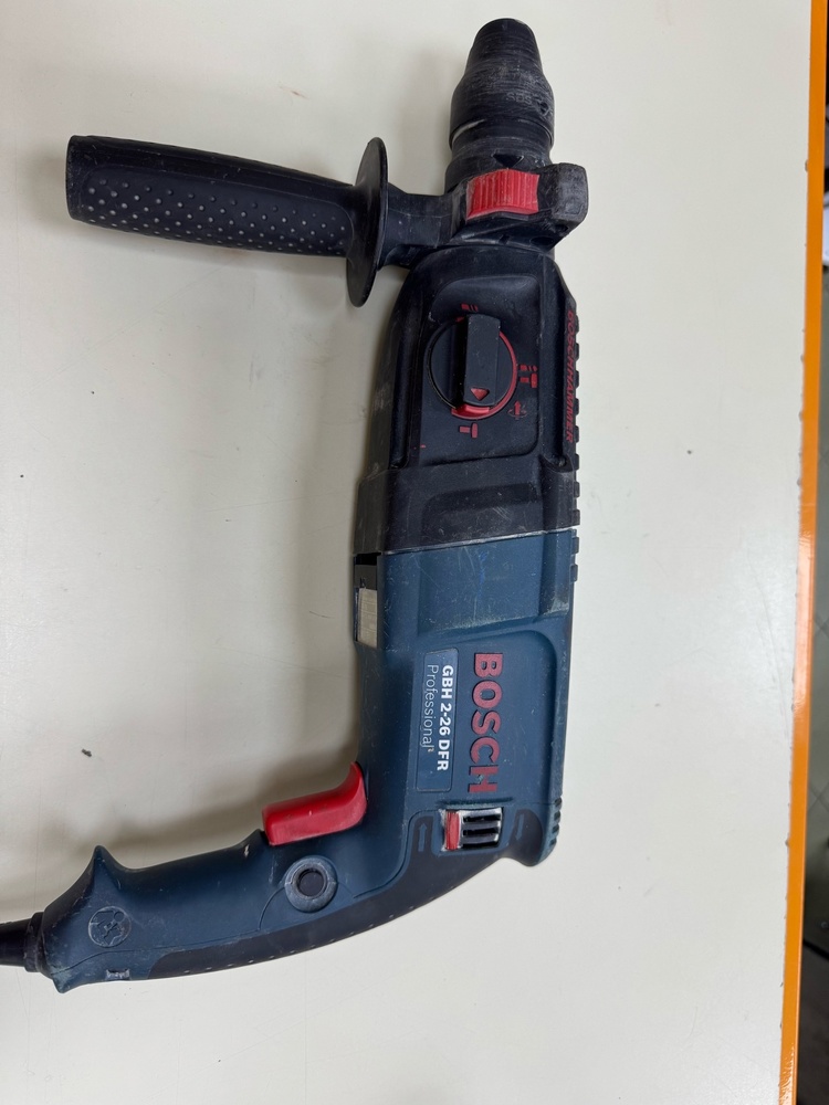 Перфоратор Bosch 2-26DFR