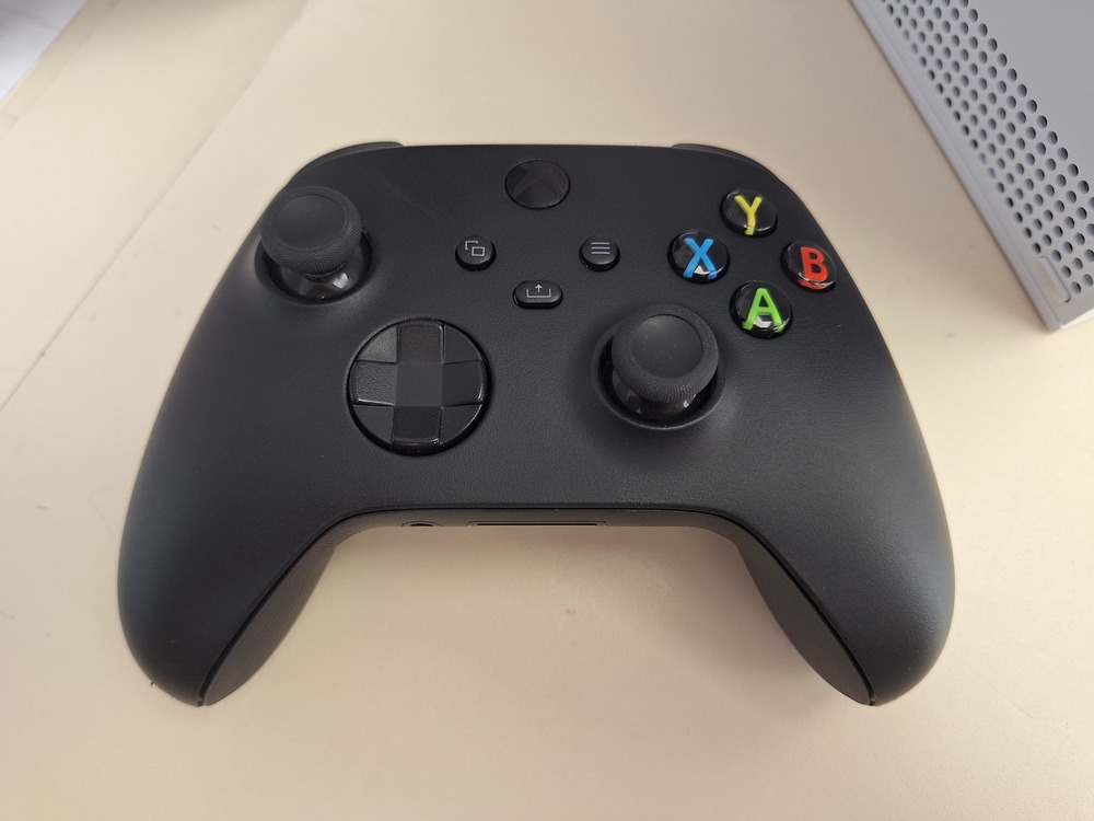 Игровая приставка Xbox Series S 512Gb SSD Игровая приставка Xbox Series S 512Gb SSD