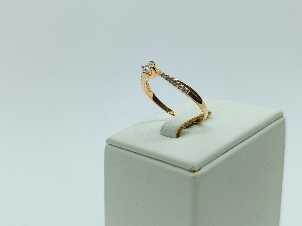 КОЛЬЦО С КАМНЯМИ (Au 585)