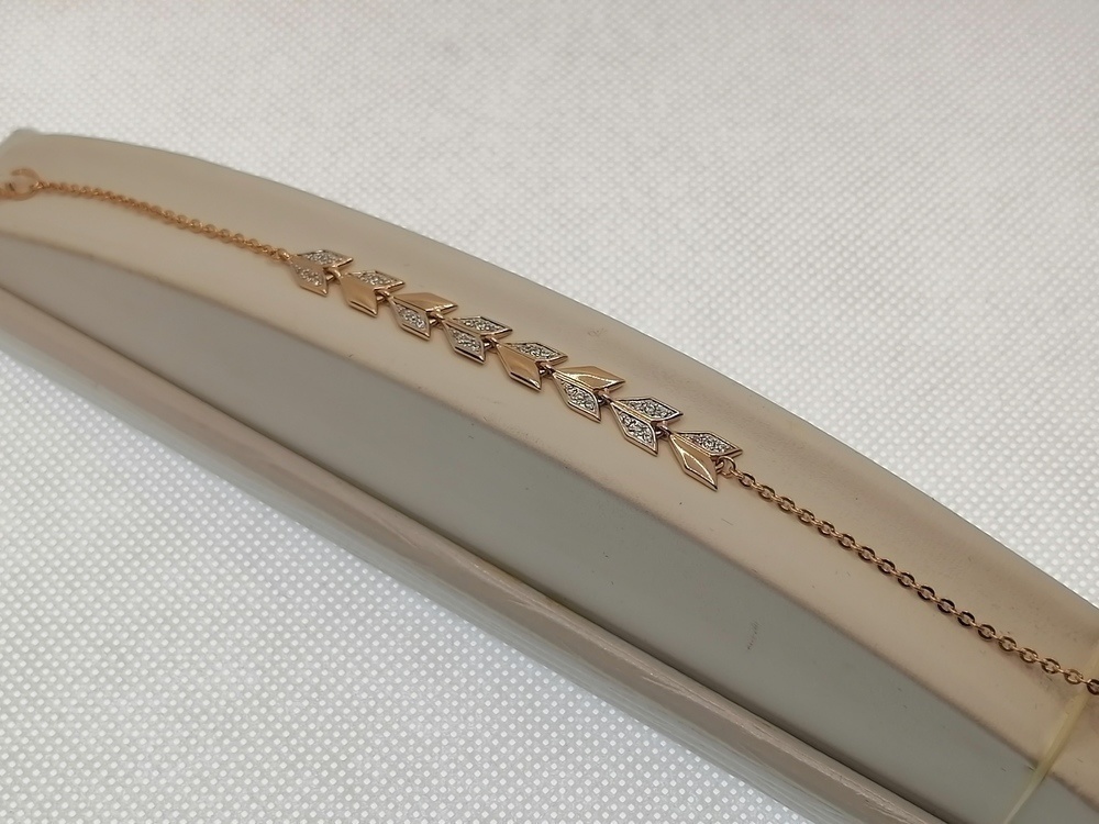 Б585 БРАСЛЕТ С КАМНЯМИ (Au 585)