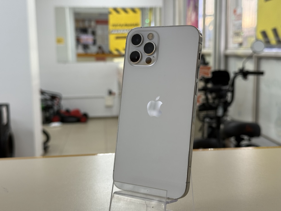 Смартфон Apple iPhone 12 Pro 256Gb