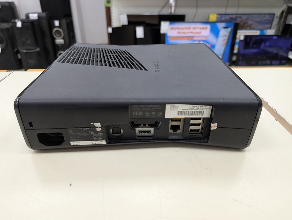 Игровая приставка Xbox 360 S