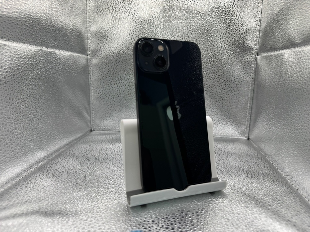 Смартфон Apple iPhone 13 128Gb