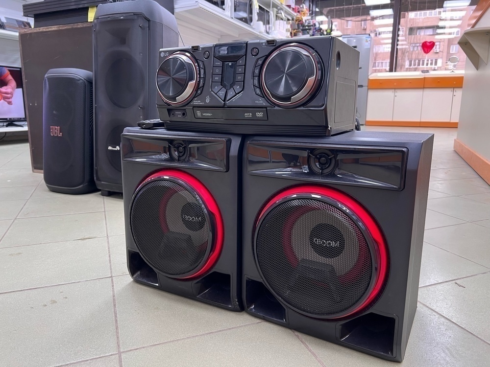 Музыкальный центр LG OM7550K