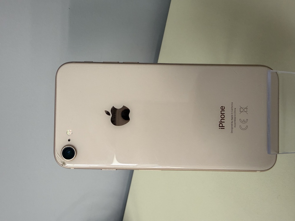 Смартфон Apple iPhone 8 64Gb