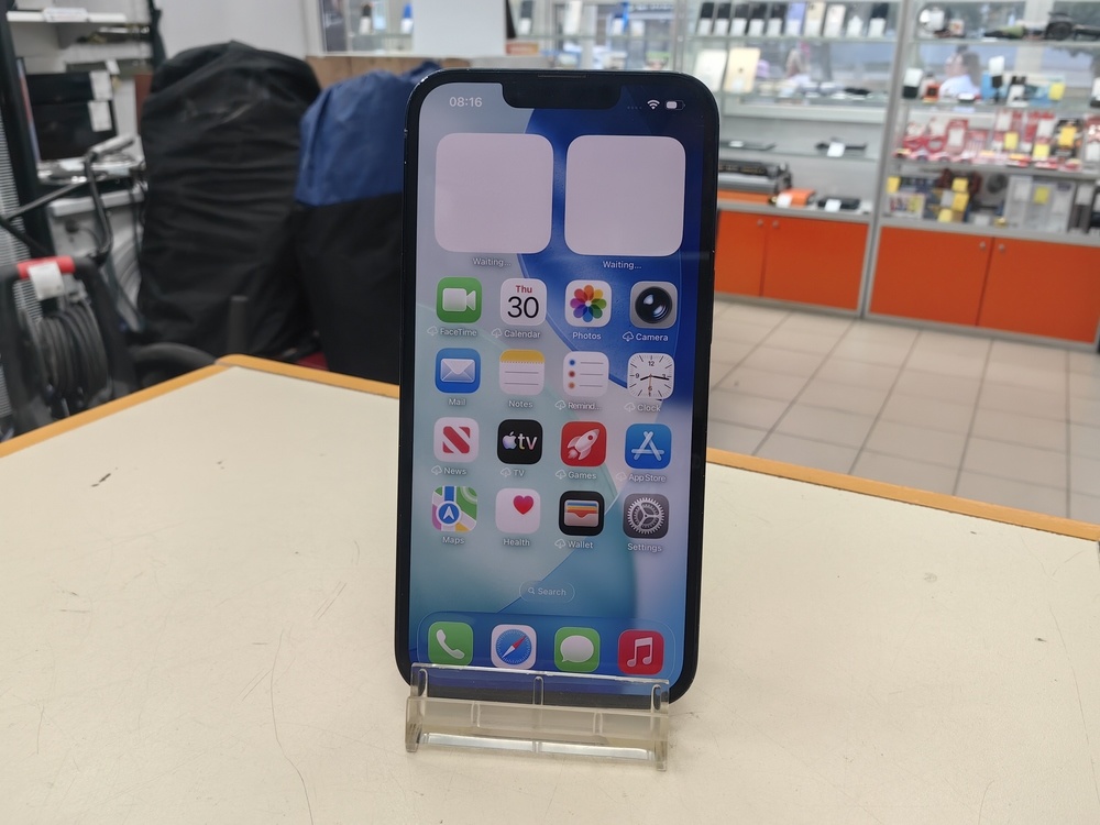 Смартфон Apple iPhone 13 128Gb