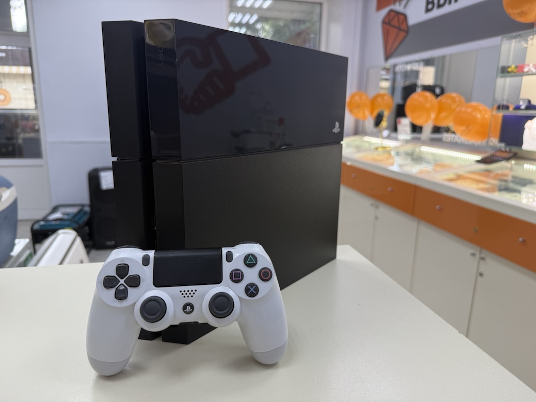 Игровая приставка PlayStation 4 FAT 500GB Игровая приставка PlayStation 4 FAT 500GB