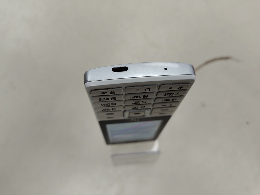 Мобильный телефон Fly TS112