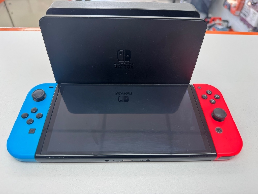 Игровая приставка Nintendo Switch Oled