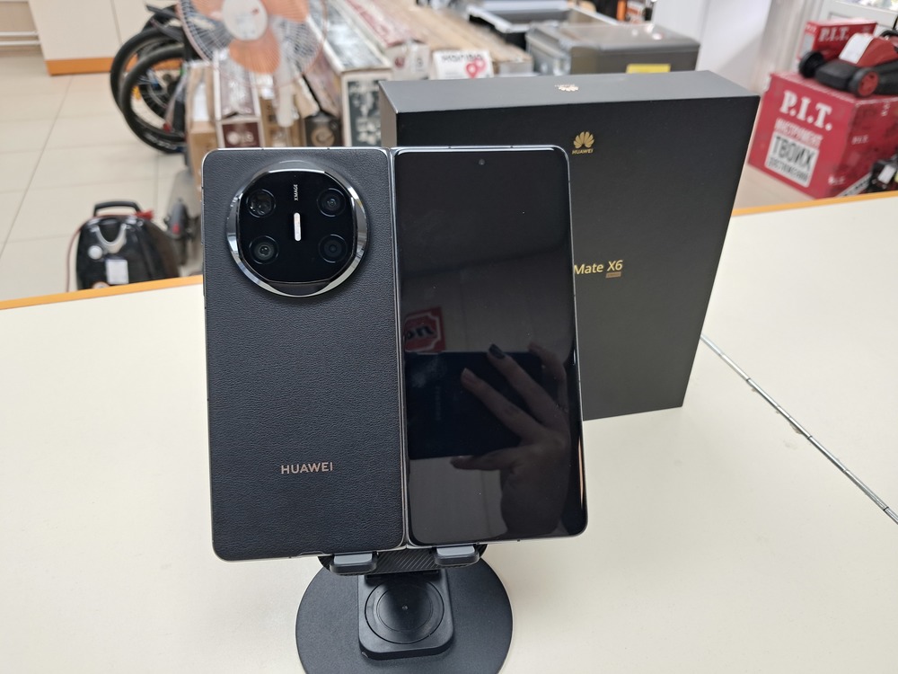 Смартфон Huawei Mate X6 12/512