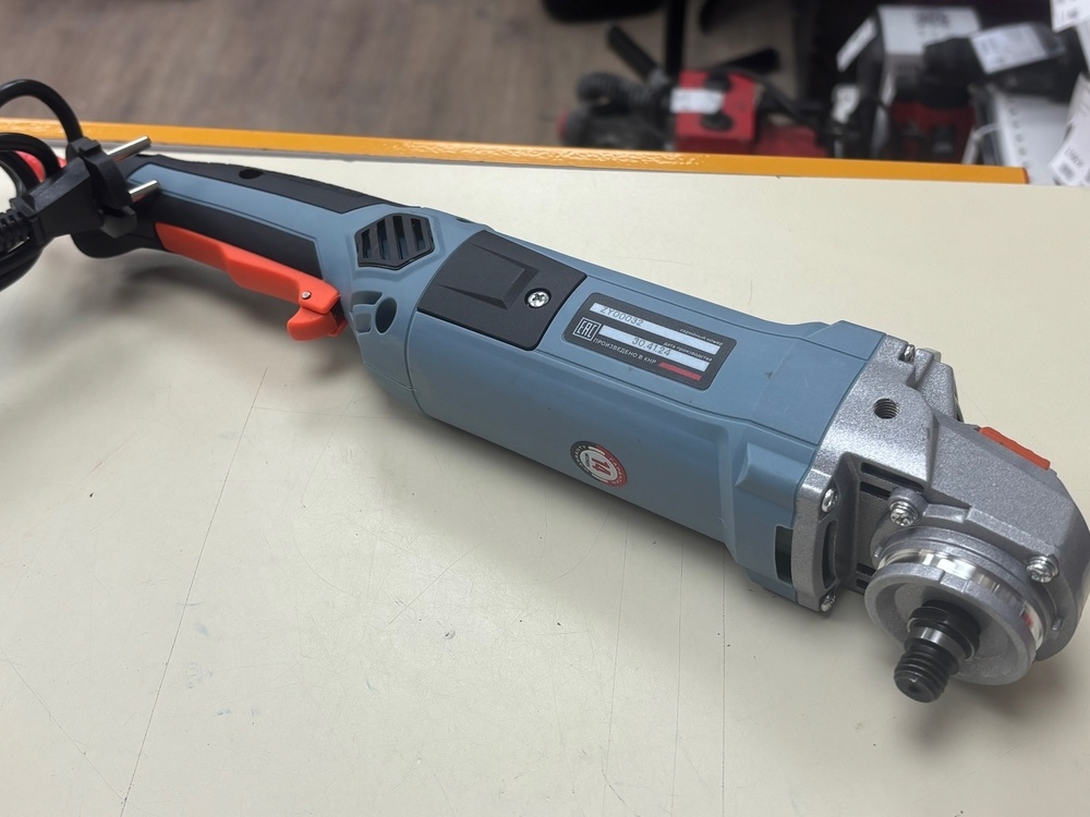 Угловая шлифмашина Электроприбор МШУ-125/1000