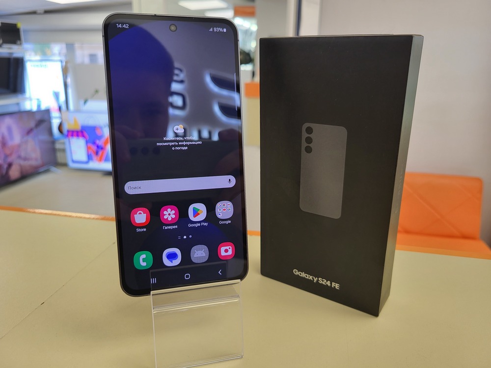 Смартфон Samsung Galaxy S24 FE 8/256