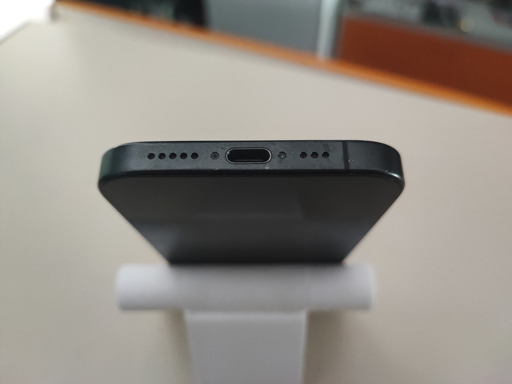 Смартфон Apple Iphone 15 Pro 128Gb