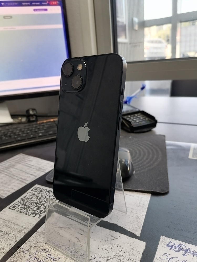 Смартфон Apple iPhone 13 128Gb