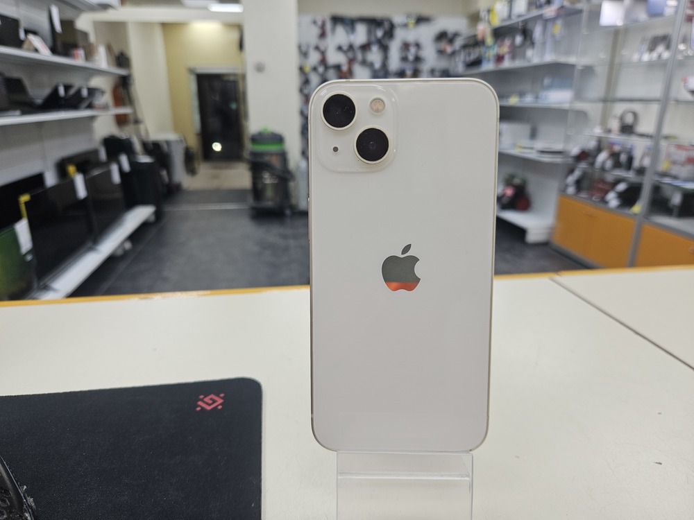 Смартфон Apple iPhone 13 128Gb