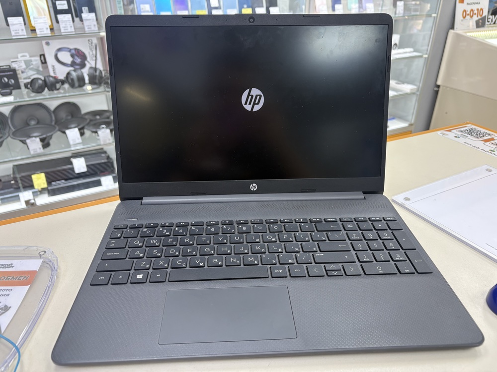 Ноутбук HP 15s-eq2024ur; Ryzen 3-5300U, AMD Radeon (TM) Graphics, 8 Гб, 256 Гб, Нет