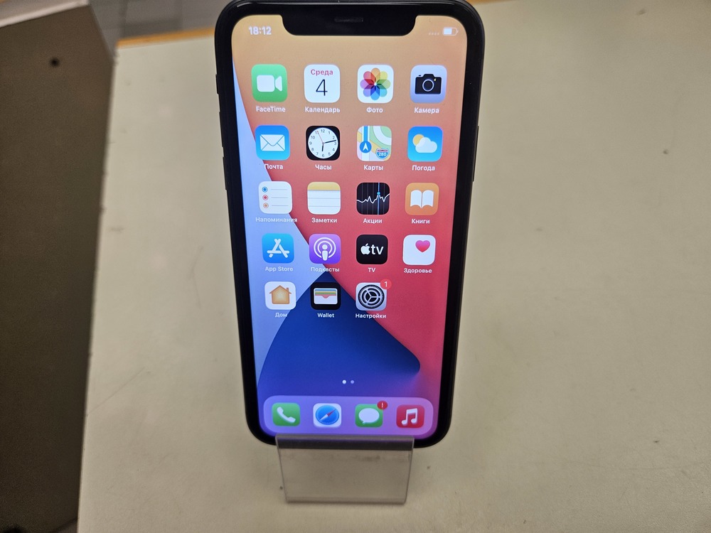 Смартфон Apple iPhone 11 64Gb