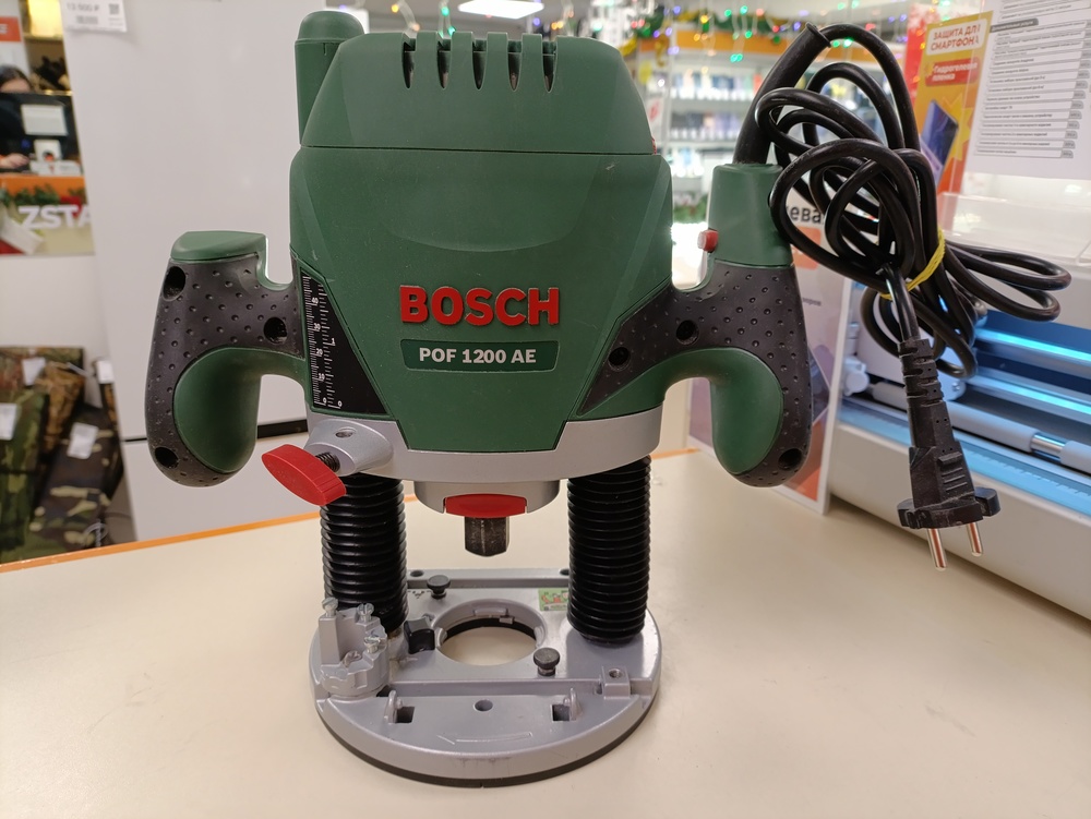 Фрезер Bosch POF 1200AE