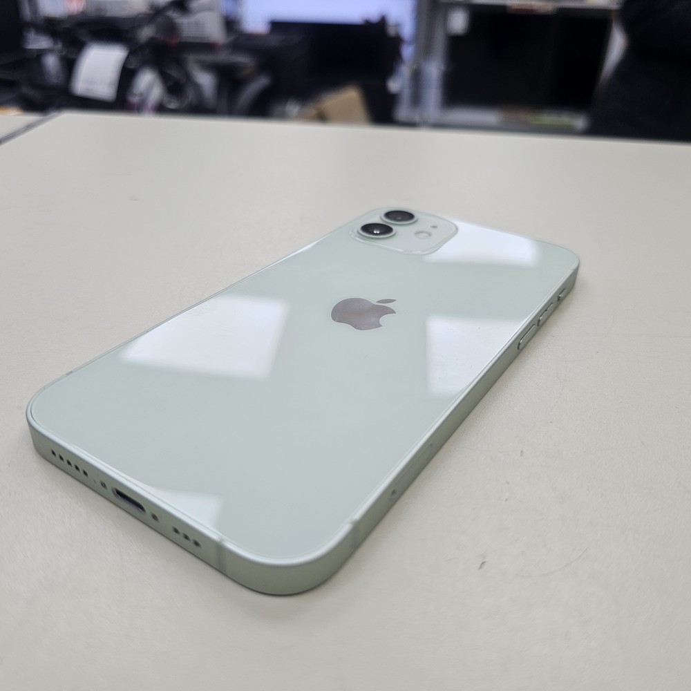 Смартфон Apple iPhone 12 64Gb