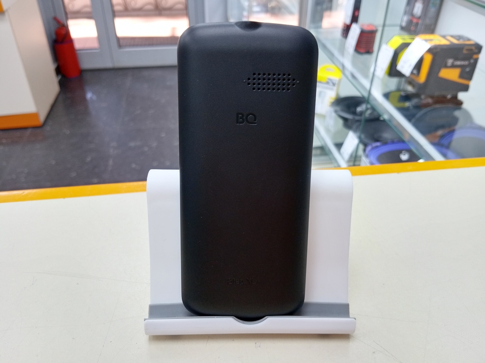 Мобильный телефон BQ 2820