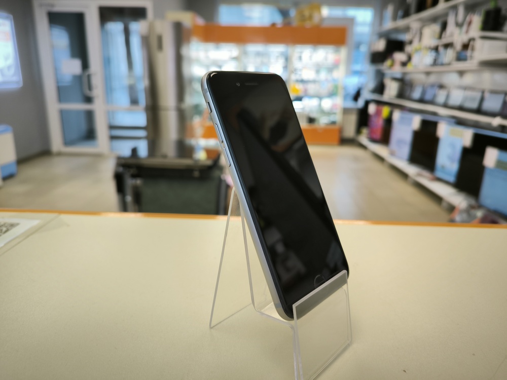 Смартфон Apple iPhone 6 32Gb