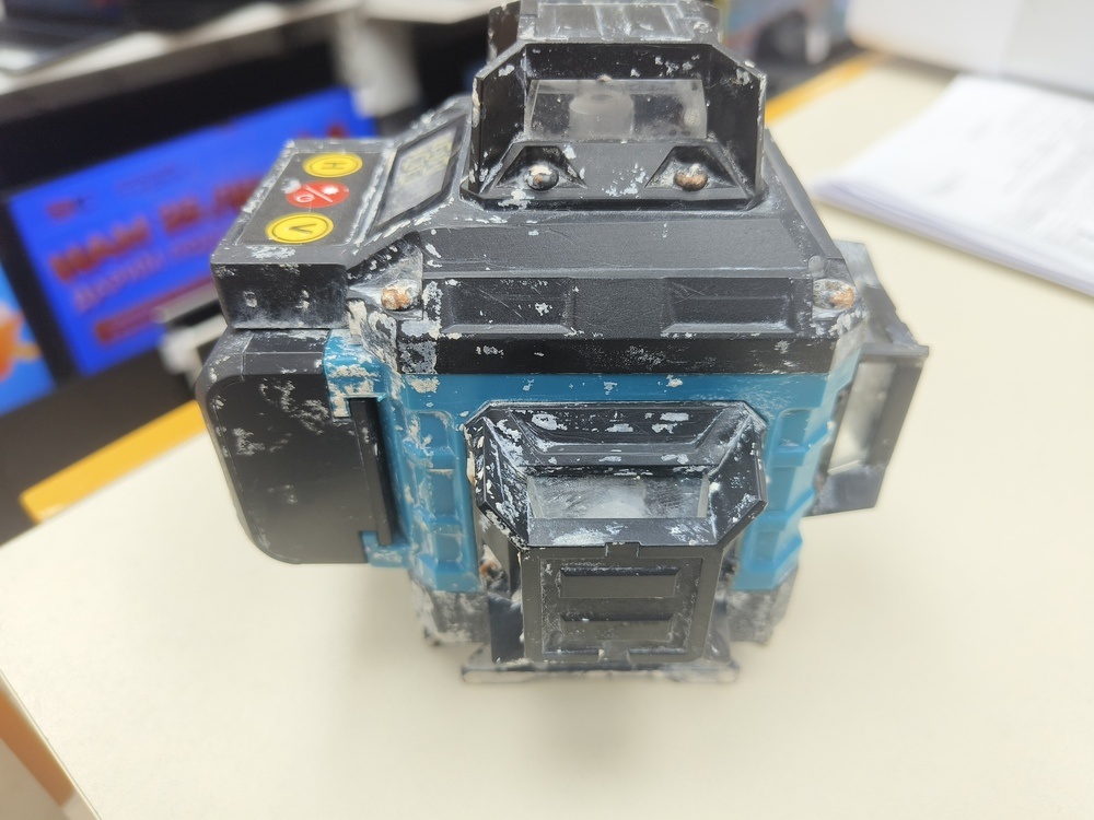 Нивелир Makita SK102Z