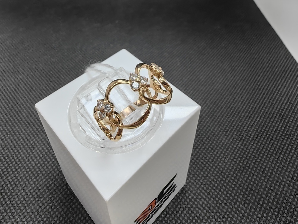 КОЛЬЦО С КАМНЯМИ (Au 585)