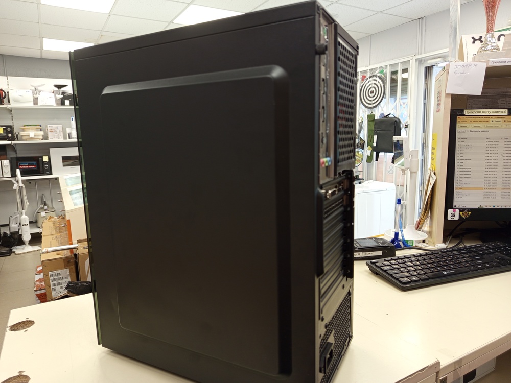 Системный блок Ginzzu 1; Xeon E5-2650, GeForce RTX 3050, 32 Гб, 1 Tb, Нет