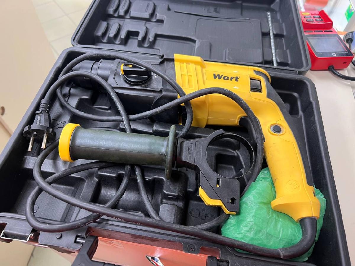 Перфоратор Wert Erh 0724HRE