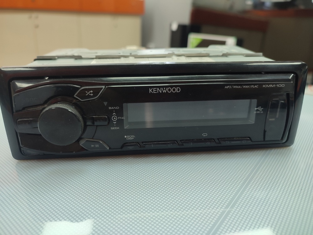 МАГНИТОЛА Kenwood KMM-100