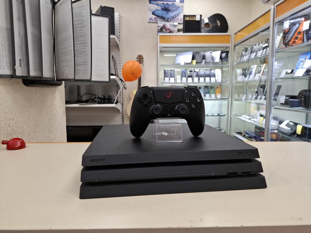 Игровая приставка PlayStation 4 Pro 500GB Игровая приставка PlayStation 4 Pro 500GB