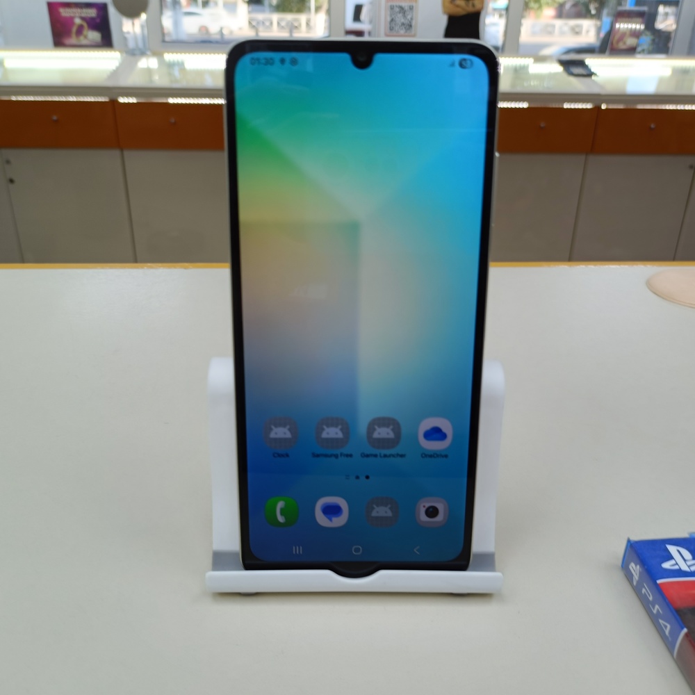 Смартфон Samsung Galaxy A06 4/64